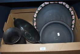 A Prinknash vase, Crown Ducal floral edged bowl, and two Wedgwood items, a black curled edge bowl