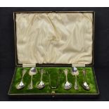 A cased set of six George V silver teaspoons and sugar tongs, Kings Pattern, marks for Sheffield