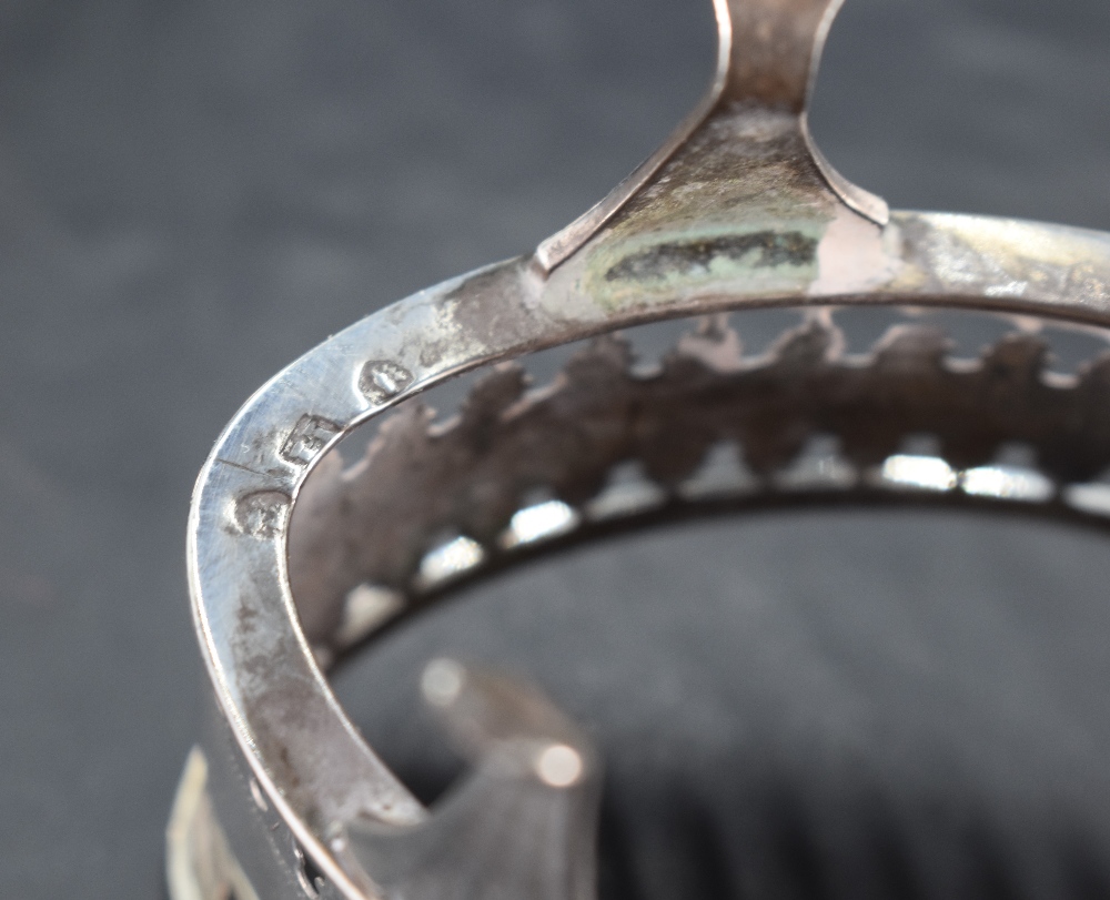 A pair of Scottish George III silver salts, of elliptical form with reeded rims over repeating - Image 3 of 4