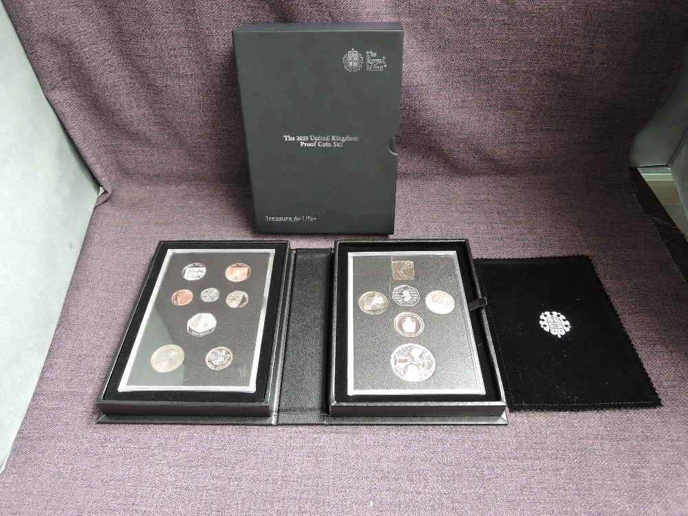 A Royal Mint 2019 United Kingdom Proof Coin Set, 13 Coins and 1 Medal in original folder and slip
