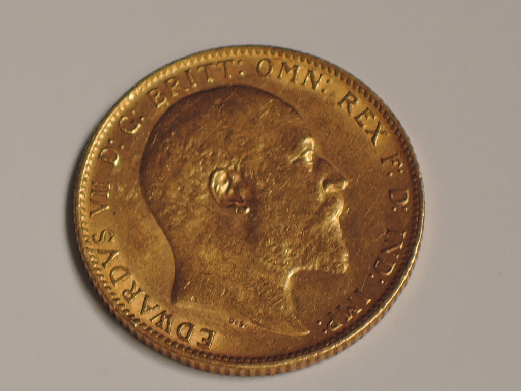 A 1903 Edward VII Gold Sovereign, Royal Mint - Image 2 of 2