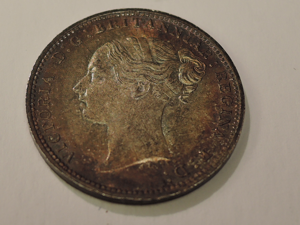 A part set of 1887 Queen Victoria Silver Maundy Coins, Four Pence, Threepence and Two Pence - Image 6 of 8