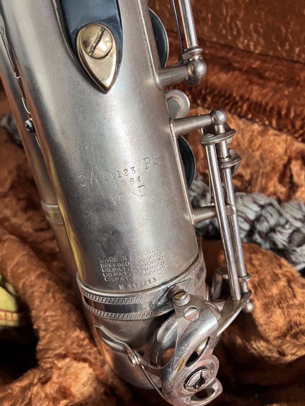 A Selmer Mark VI Tenor Saxophone, Serial number M112713, date 1964 with war department number, - Image 3 of 11