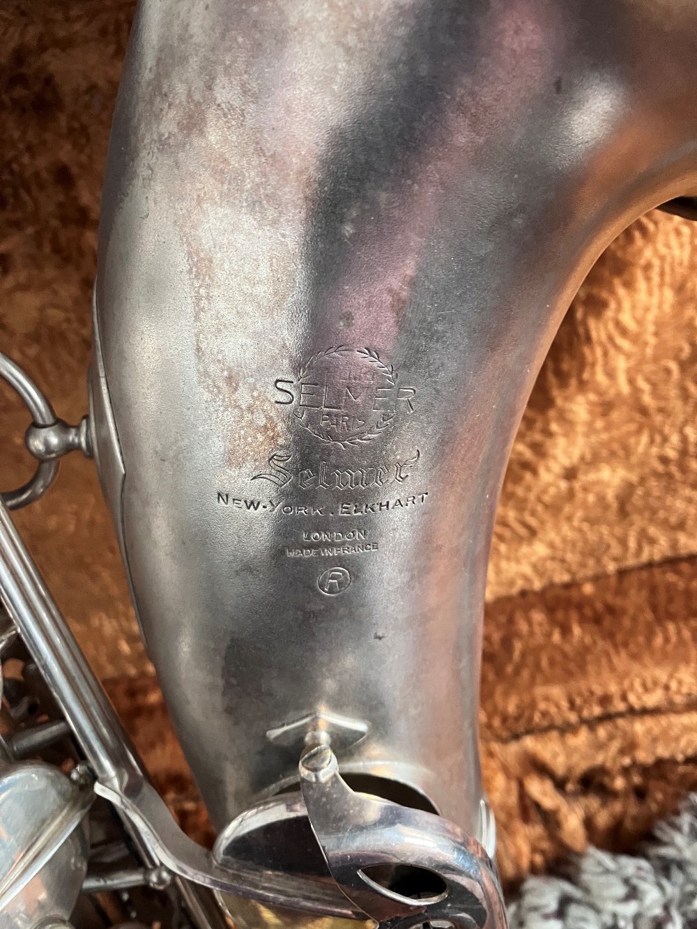 A Selmer Mark VI Tenor Saxophone, Serial number M112713, date 1964 with war department number, - Image 2 of 11