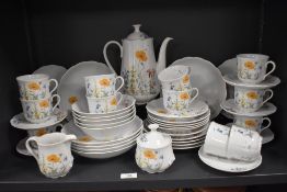 A quantity of Seltmann Weiden Jasmin pattern tableware