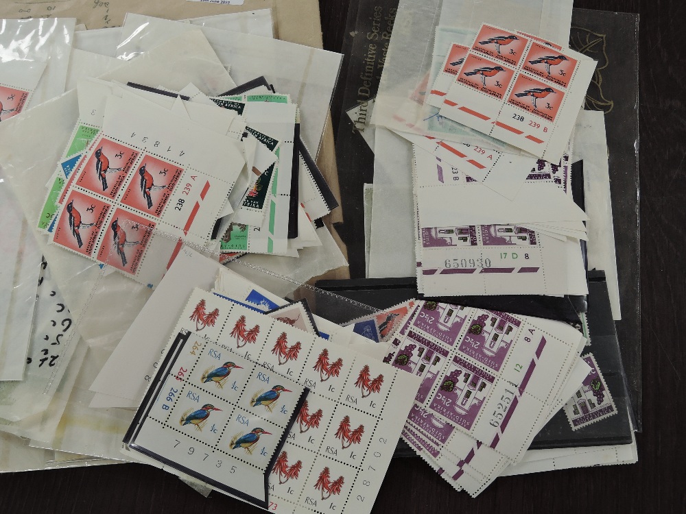 SOUTH AFRICA, MID TO MODERN MINT STAMP COLLECTION IN PACKETS, SEVERAL HUNDRED ITEMS Old envelope - Image 2 of 2