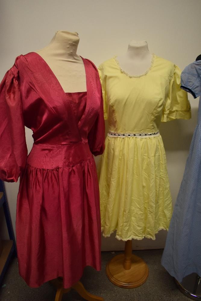 Three vintage dresses, including 1950s children's seersucker dress in blue, yellow American 1960s - Image 2 of 8