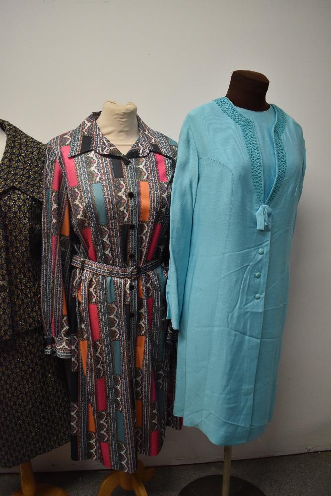 A mixed lot of vintage clothing, to include 1960s skirt suit, 1970s floral dress, 1970s paisley - Image 2 of 5