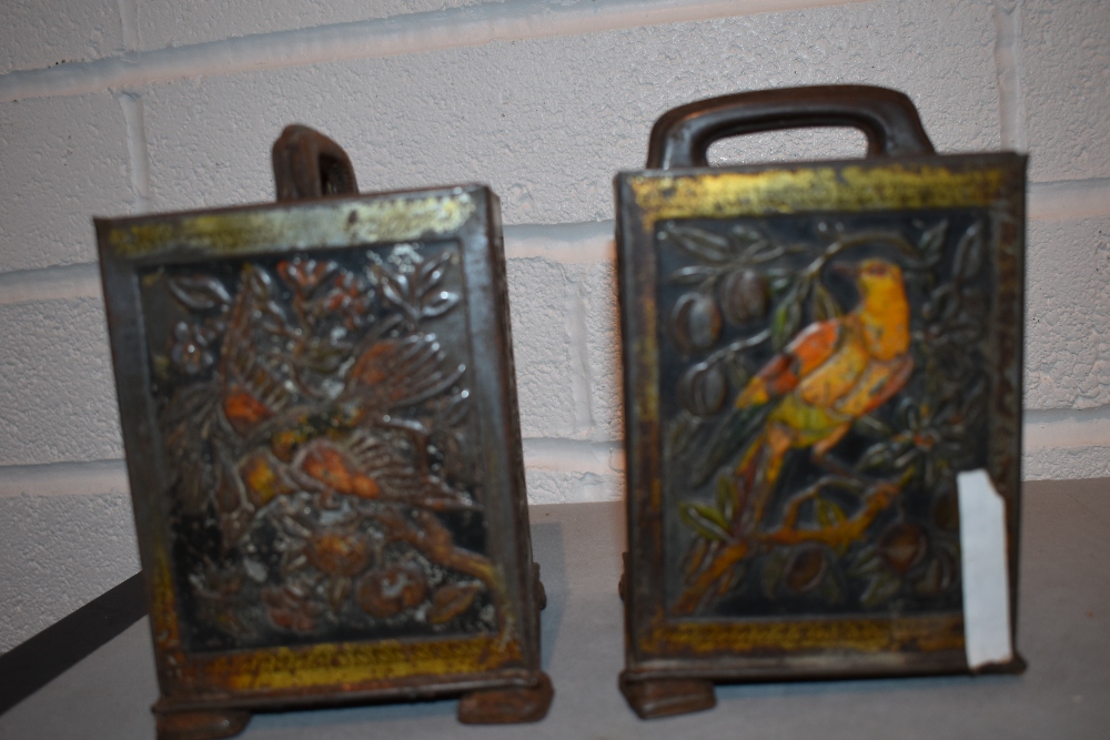 A pair of late19th/early 20th century embossed tin tea canisters, decorated with exotic birds and - Image 4 of 7