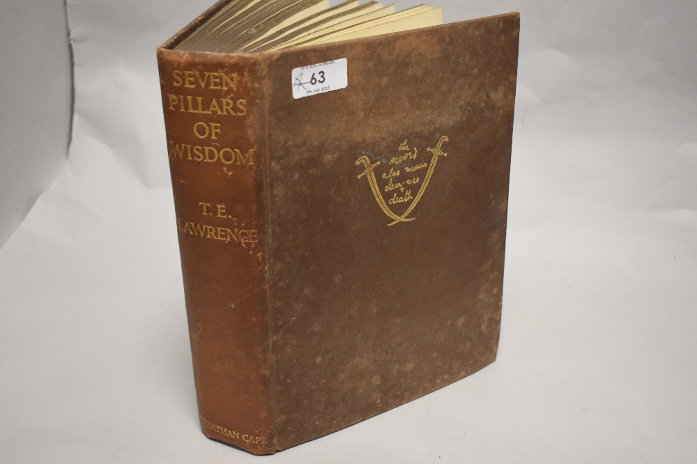 Lawrence, T. E. - Seven Pillars of Wisdom: a triumph. London: Jonathan Cape, 1935, 2nd impression of