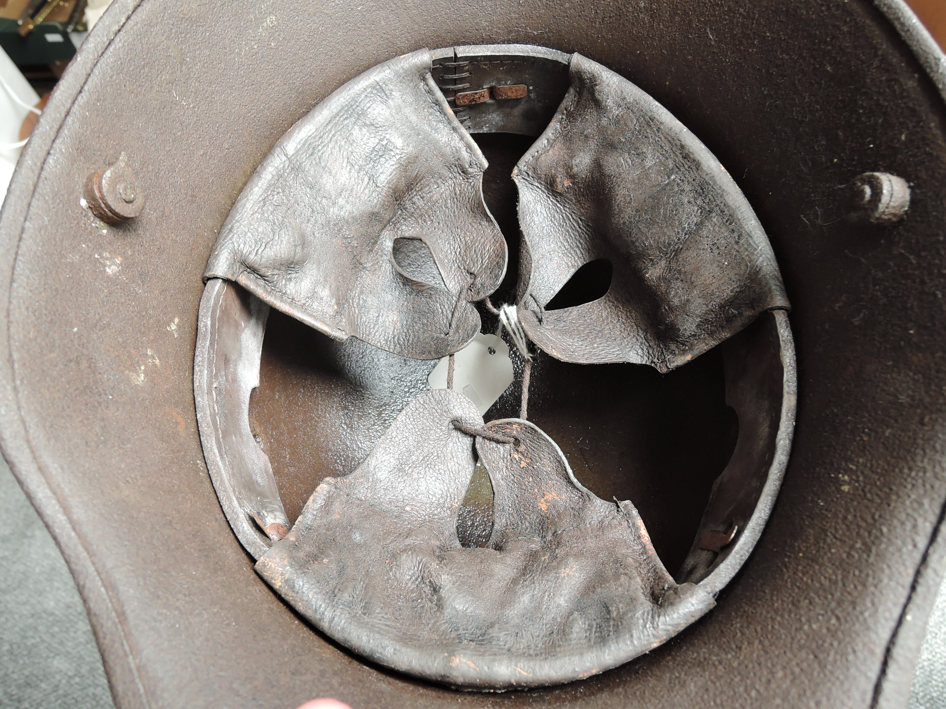 A German WWI Steel Helmet having leather liners, no markers marks or decals seen - Image 5 of 5