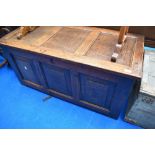 A period oak three panelled coffer of nice proportions approx. w114 x h47 x h50cm