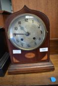 An Edwardian mahogany mantel clock