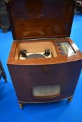 A vintage Pye Radiogram, Fen Man 1 RG, in walnut case