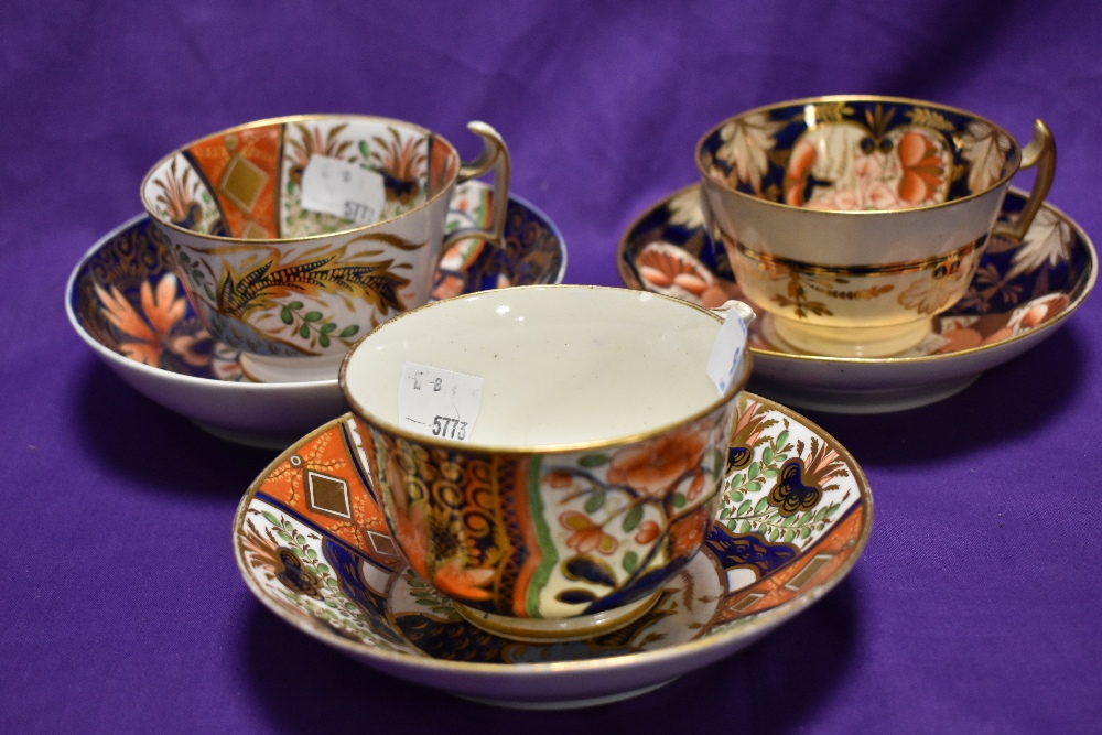 A small selection of English Imari tea wares, including Derby.