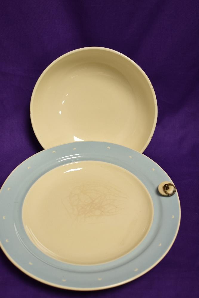 A vintage Susie Cooper warming plate - Image 2 of 2