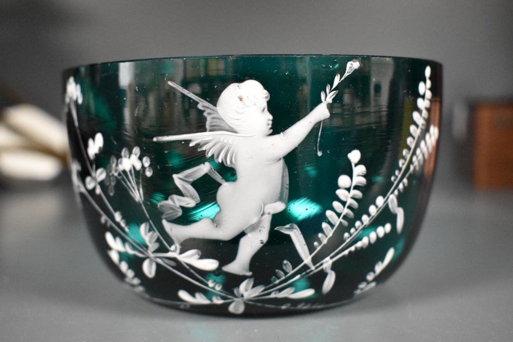 Two pieces of 19t Century green glass having Mary Gregory style cherub decoration - Image 3 of 3