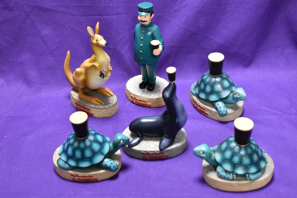 A collection of vintage and later Guinness collectables including Carltonware ceramic and later - Image 3 of 3