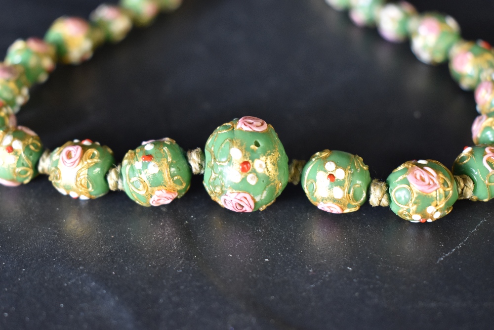 A short string of Cloisonne style green porcelain beads, possibly Chinese, approx 18' - Image 2 of 3