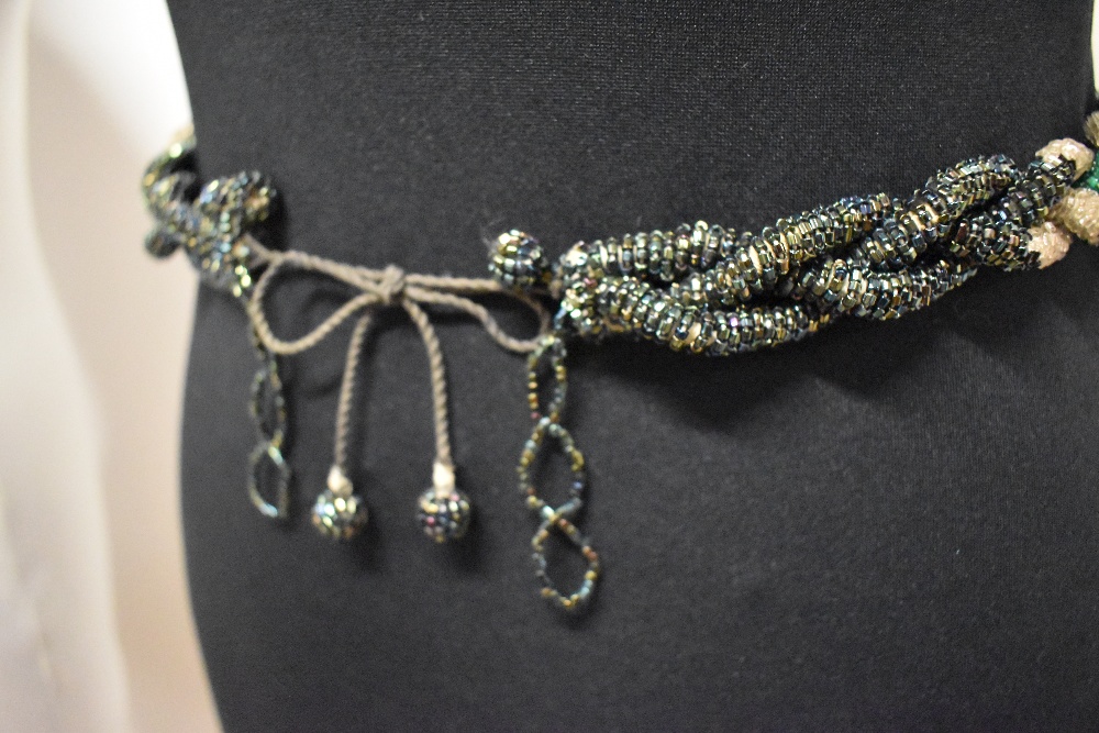 A beaded 1930s Art Deco plaited belt in clear, green and iridescent coloured beads. - Image 3 of 10