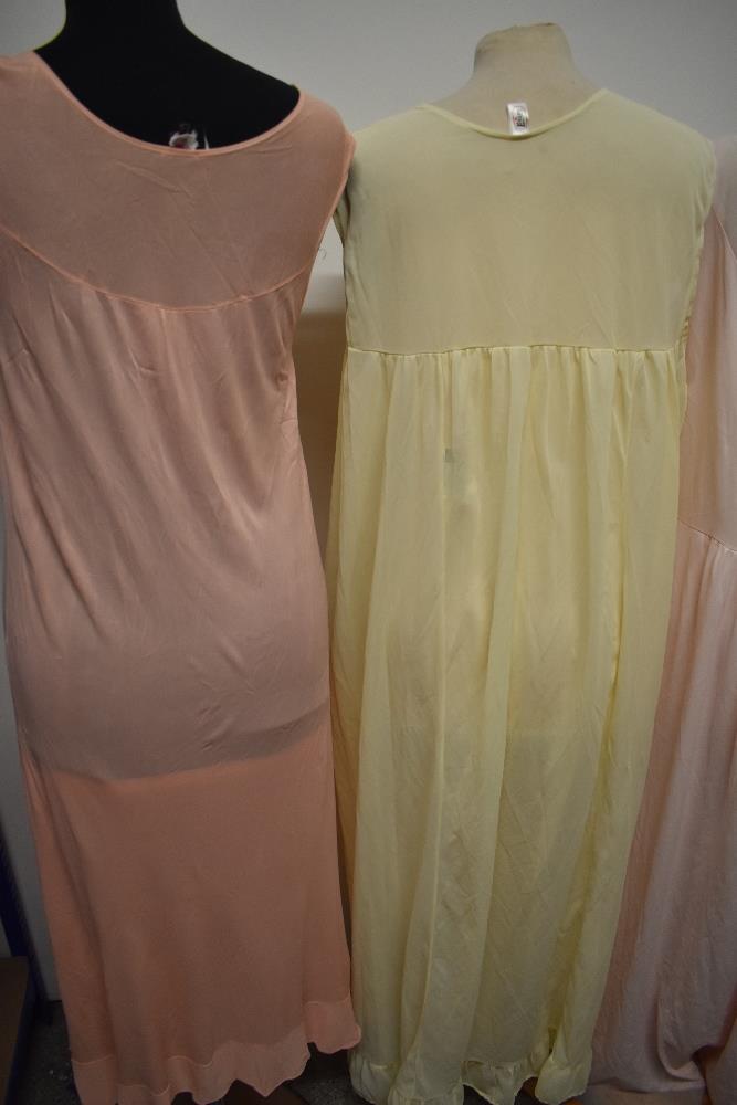 A 1950s pink rayon nightdress with nylon detail to bust, a 1950s pale pink embroidered nylon - Image 10 of 12