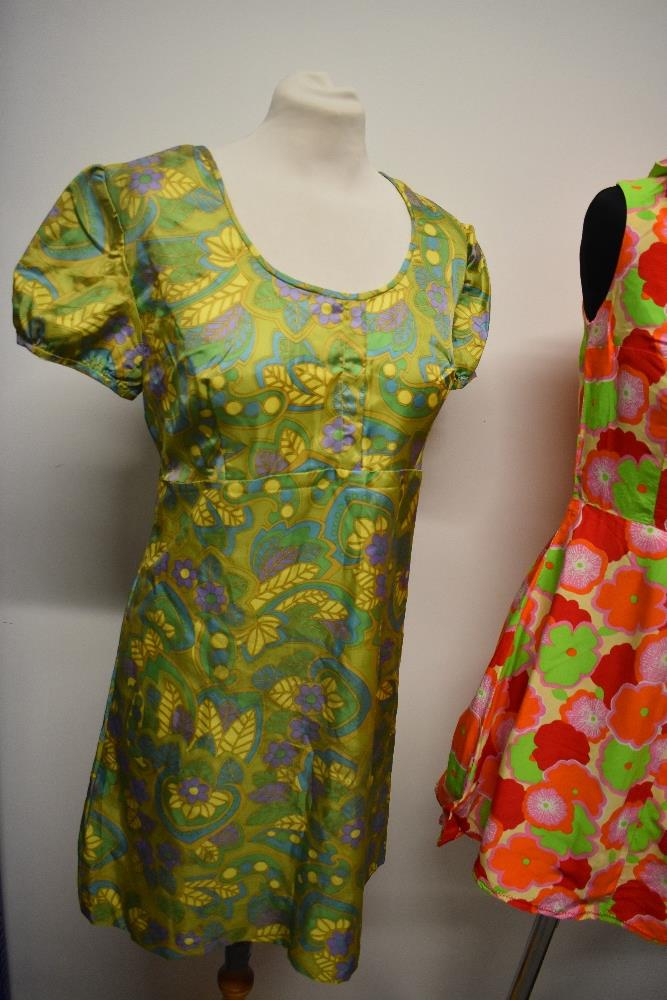 Three vintage 1960s brightly patterned mini dresses. - Image 2 of 10