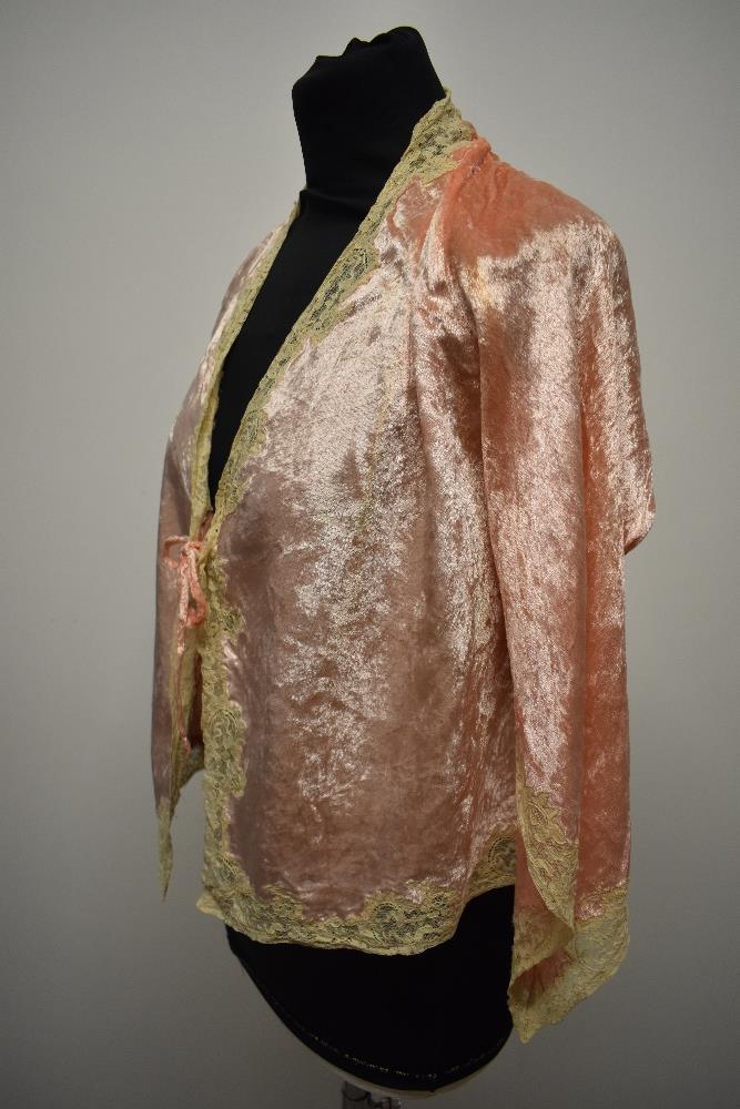 A decadent 1930s Art Deco bed jacket of pale pink velvet, having extensive lace edging, pointed - Image 5 of 7