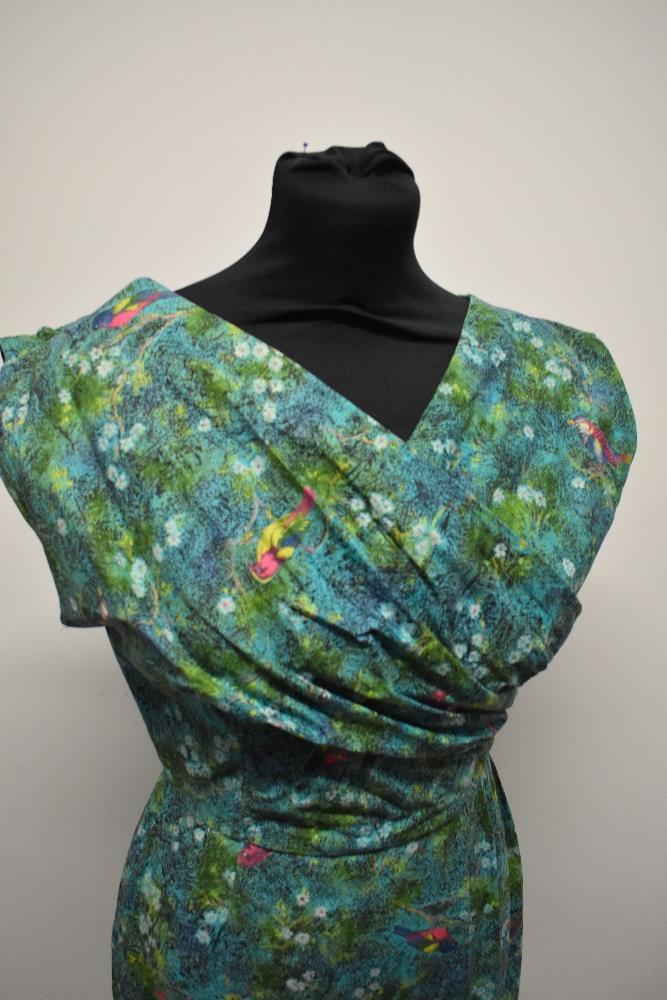 A 1950s novelty exotic bird print cotton two piece dress suit by Wetherall, having wiggle dress with - Image 5 of 9