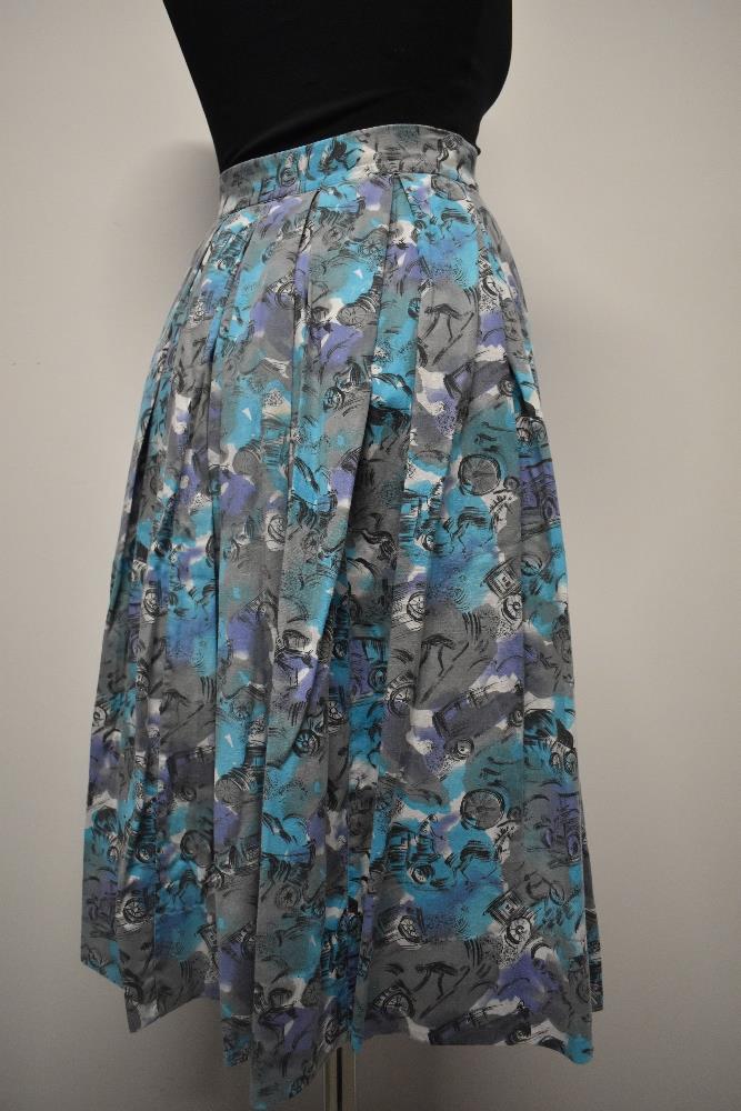 A 1950s cotton novelty print skirt, having wonderful pattern depicting transport pattern, with - Image 4 of 6