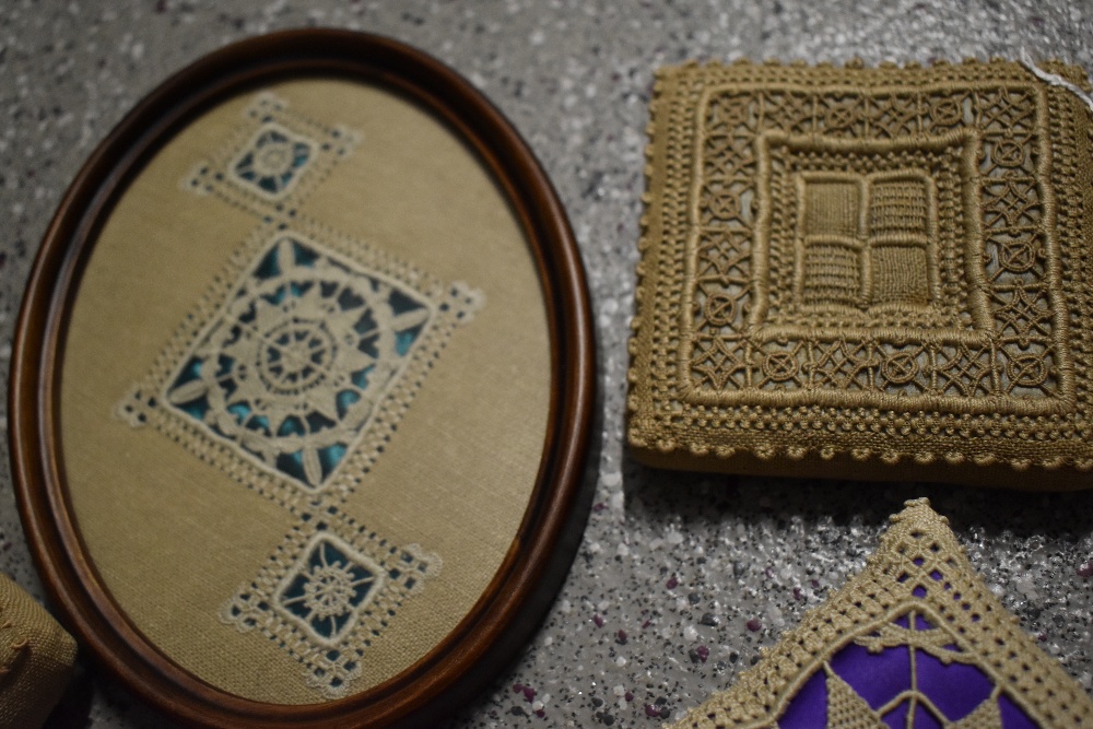 A selection of vintage Ruskin lace bookmarks and pin cushions etc. - Image 4 of 8