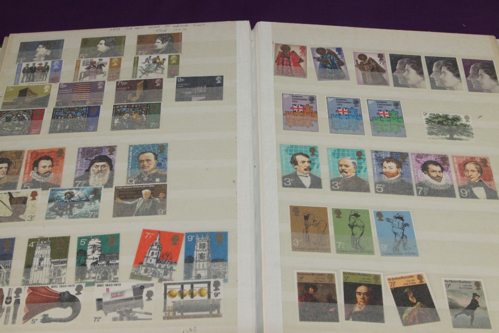 GB 1950's-70's STAMP COLLECTION + SOME AFRICAS MNH COLLECTION IN STOCKBOOK Good run of commemorative - Image 4 of 7