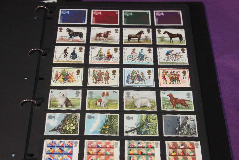 GB 1969-81 COMMEMORATIVE STAMPS - COMPLETE COLLECTION ALL MNH Housed in two folders, one with issues - Image 4 of 4