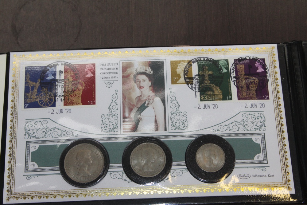 2020 QUEENS CORONATION ANN, WITH TRIO OF COVERS + COINS - Image 2 of 4