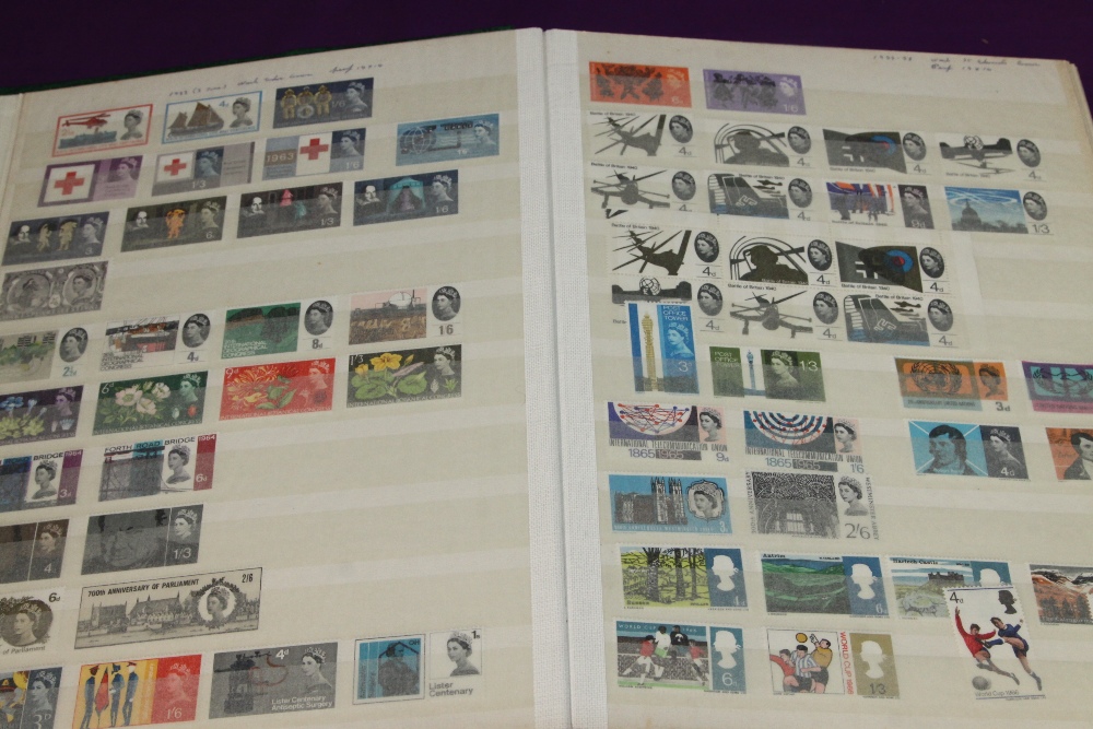 GB 1950's-70's STAMP COLLECTION + SOME AFRICAS MNH COLLECTION IN STOCKBOOK Good run of commemorative - Image 3 of 7