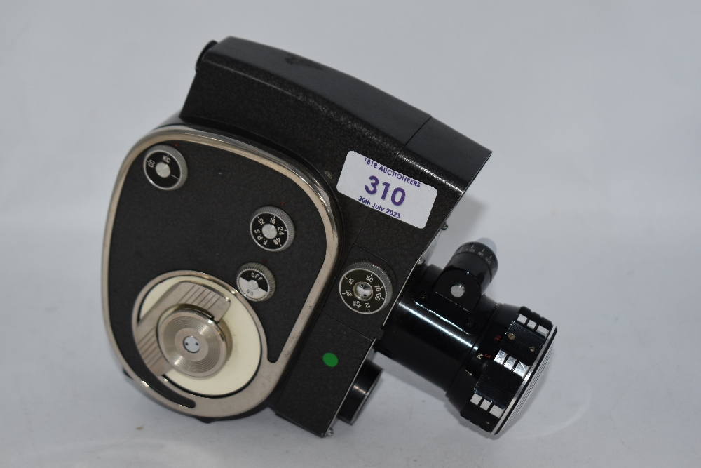 A Quartz Zoom Cine Camera with various filters in soft bag and Original box - Image 2 of 4