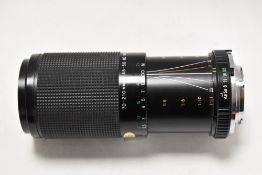 An Exakta MC Macra 1:4,5-5,6 70-210mm lens No98113852