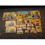 A collection of early 1980's Lego/Legoland Sets, Castles, Accessories, Knights and similar, 375,