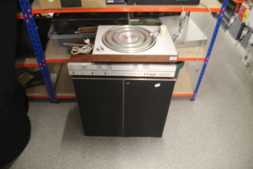 A Bang and Olufsen Beaogram 3000 vintage turntable with speakers and a tuner - classic Danish design - Image 2 of 6