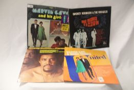 A mixed lot of Soul and related records , some really nice titles on offer here
