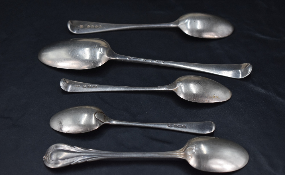 A George V cased silver christening set, comprising an Old English pattern fork and spoon with - Image 2 of 2