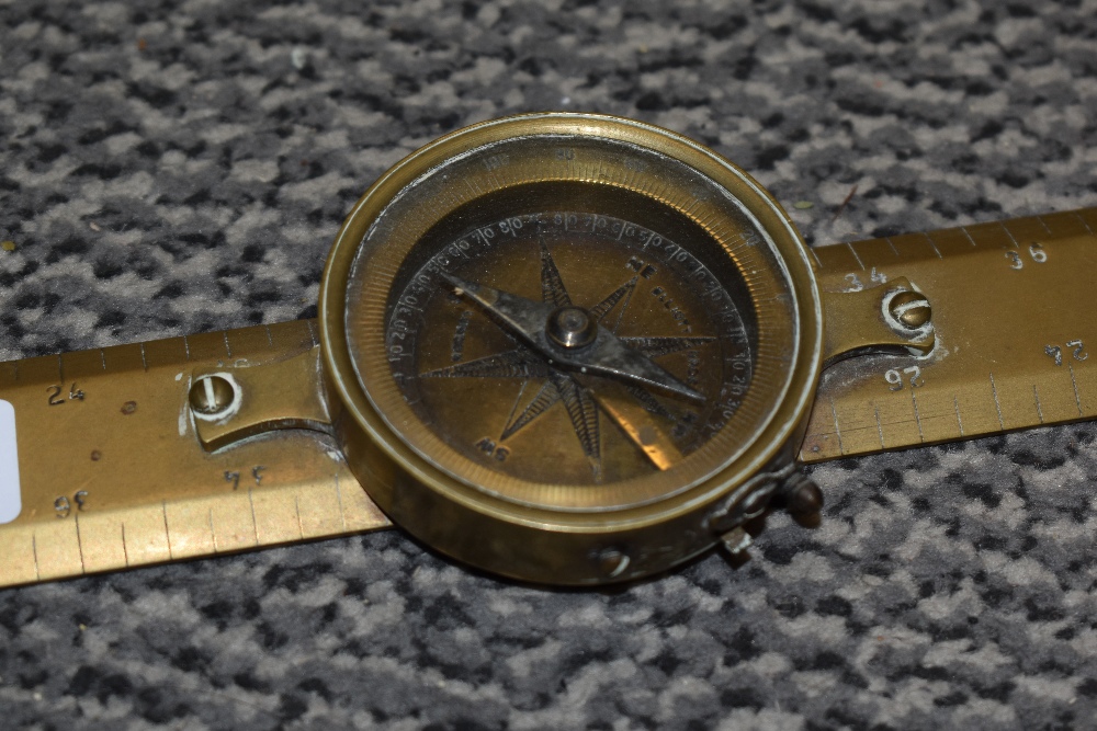 A vintage brass range finder. - Image 2 of 2