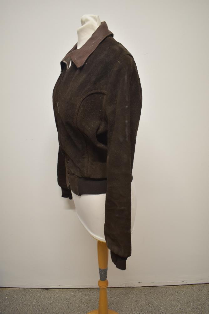 A 1960s/70s unisex suede jacket, having fitted waist and leather collar. - Image 3 of 5