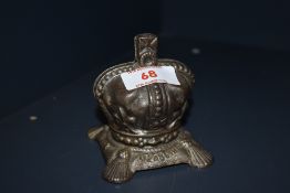A 1953 coronation souvenir cast metal crown money bank, 9cm tall