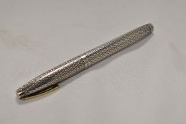 A Sheaffer Imperial Sovereign fountain pen in sterling silver with diamond design with Sheaffer
