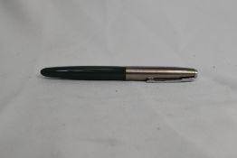A Parker 51 Mk3 aeromatic fill fountain pen in grey with lustiloy cap. Approx 13.5cm in very good