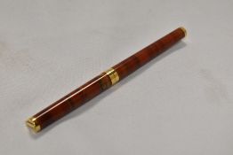 A S T Dupont Classique converter fill fountain pen in Laque de Chine fountain pen with Dupont 18k
