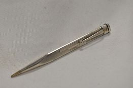 A Sterling Silver Yard O Led propelling pencil of triangular form in clean condition