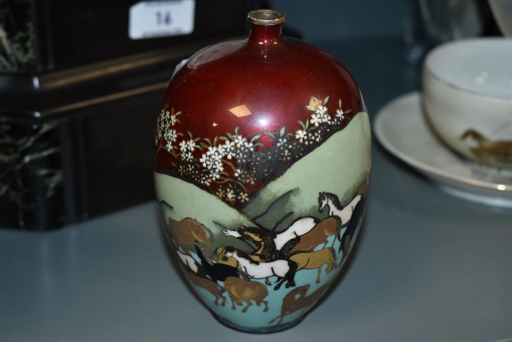 A pair of late 19th/ early 20th century Japanese/Chinese white metal cloisonné vases, having - Image 7 of 7