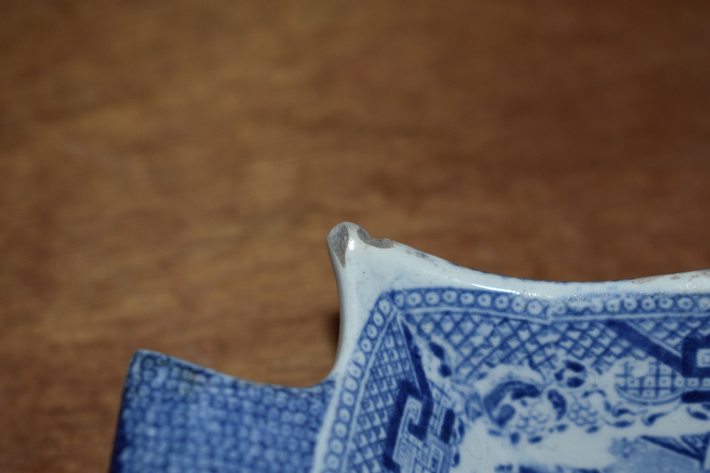 An assorted collection of blue and white ware, including Myott Son & Co. 'Ye Olde Willow' - Image 2 of 2