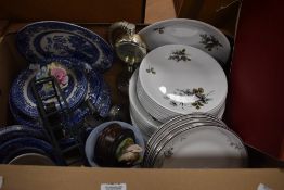 A blue and white Willow Tree pattern dinner service (28 pieces approx), a Meakin part service havin